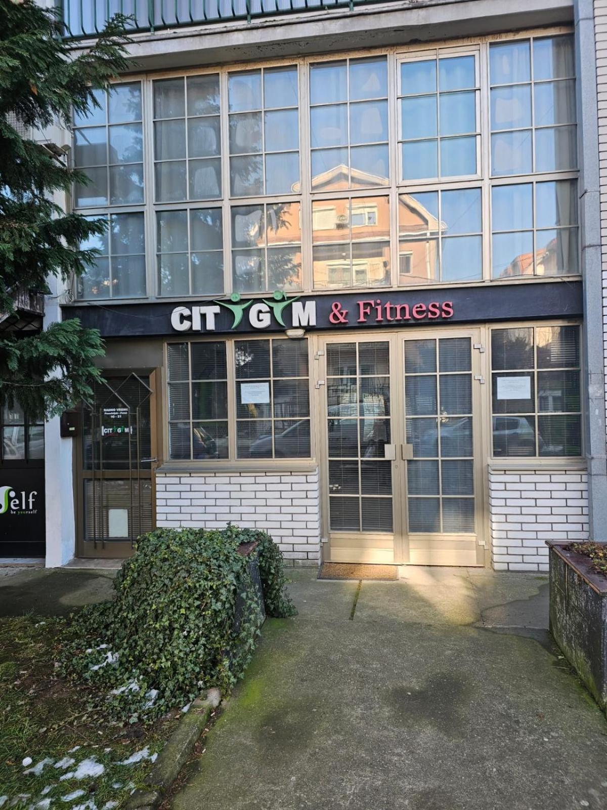 City Apartment And Gym Nis Exterior photo